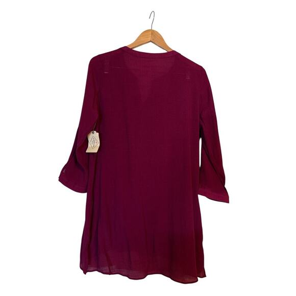 St. John’s Bay Women's V-Neck Gauze Tunic Blouse Pullover Size L Dark Berry NWT - Picture 5 of 6